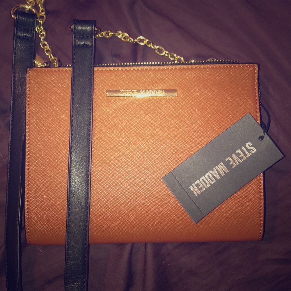 Perfect gift! Steve Madden cross body bag